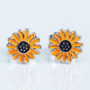 Pura Vida Sunflower Choker and Stud Earrings